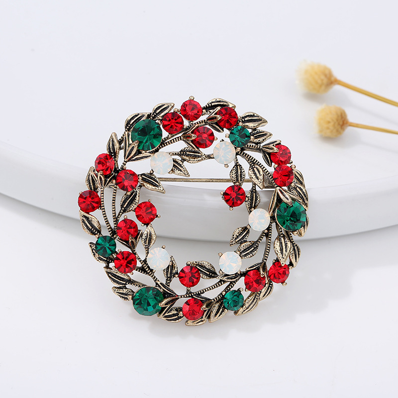 Christmas series jewelry brooc – обзор и цена Embroidery Eyebrow