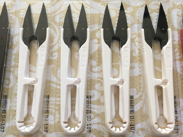 Daji Plastic Handle Scissors S – обзор и цена Embroidery Scissors Small