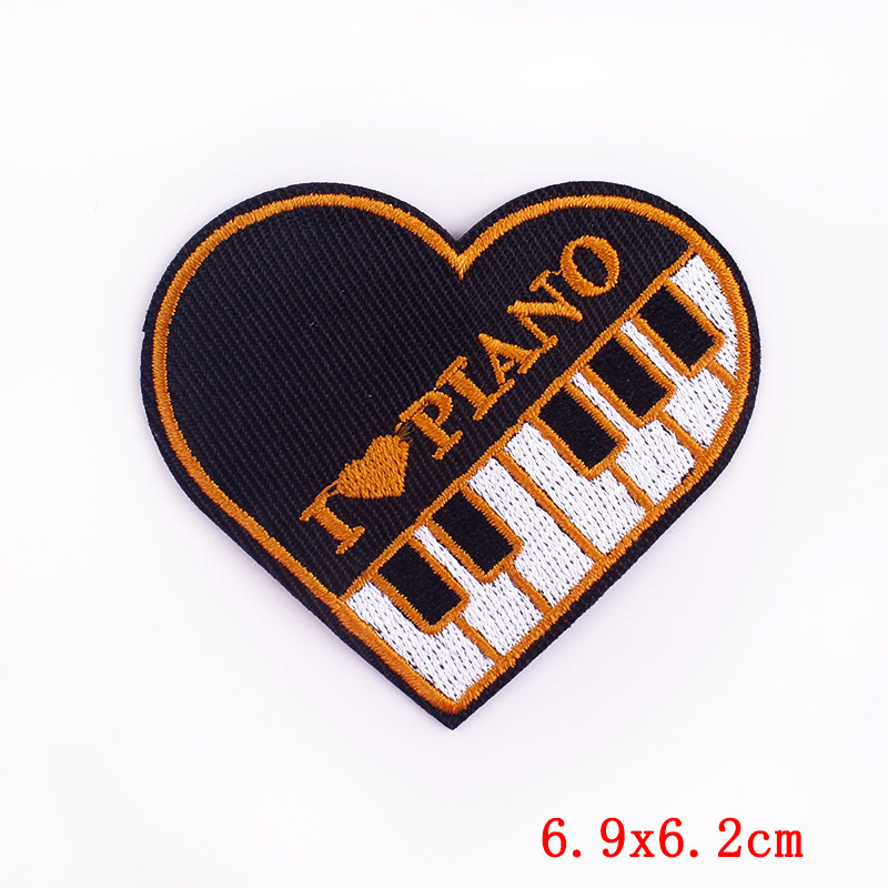 Designer Punk Love Heart Iron- – обзор и цена Embroidery Design Love