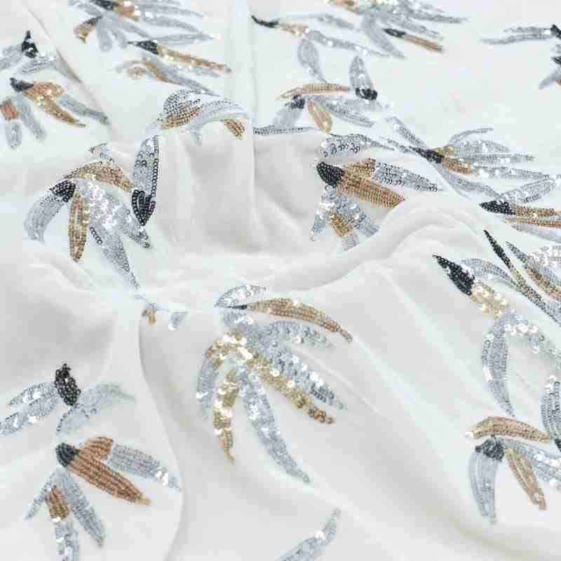 White three-dimensional flower – обзор и цена Velvet Fabric Embroidery