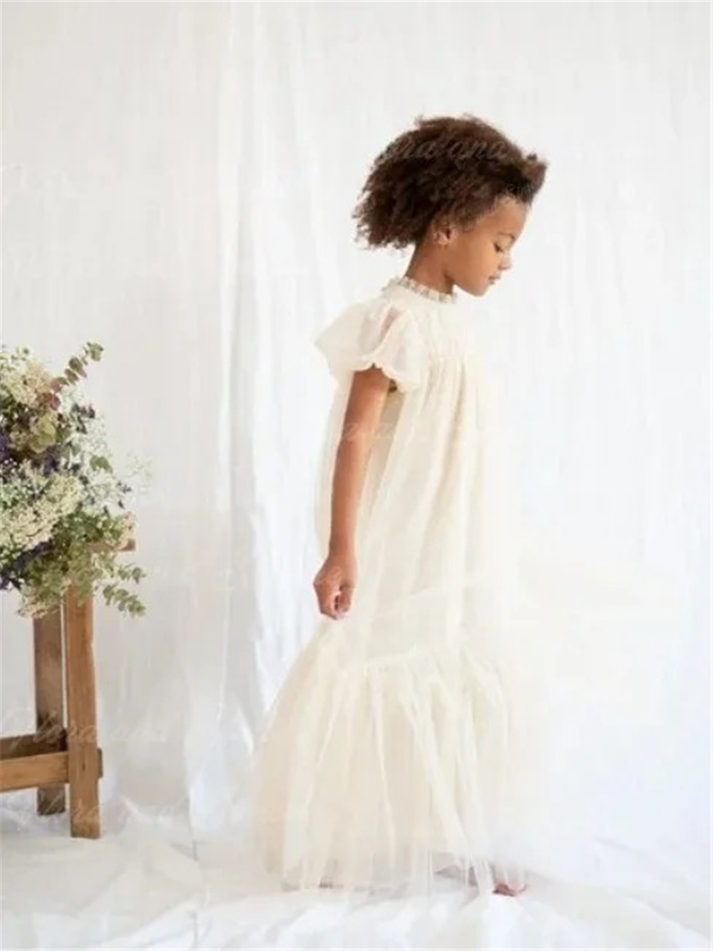Lovely Flower Girl Dress Ivory – обзор и цена Embroidery Design Love