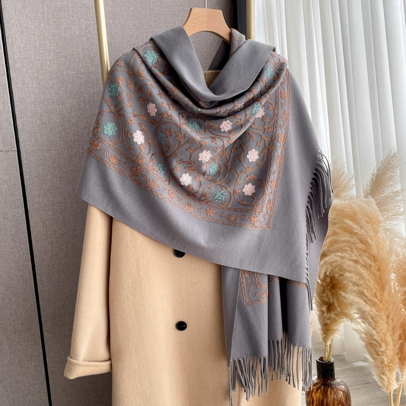 2025 New Embroidery Cashmere S – обзор и цена Embroidery Pashmina