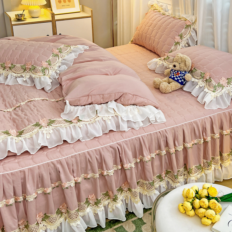 Pink Korean Princess Style Bed – обзор и цена Embroidery Quilt Cover