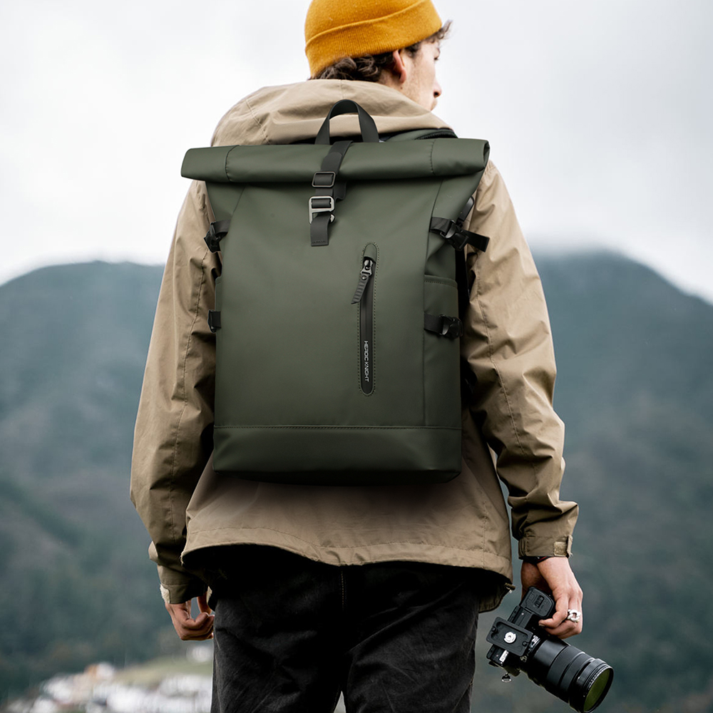 Heroic Knight Men's Backpack O – обзор и цена Embroidery Keychain