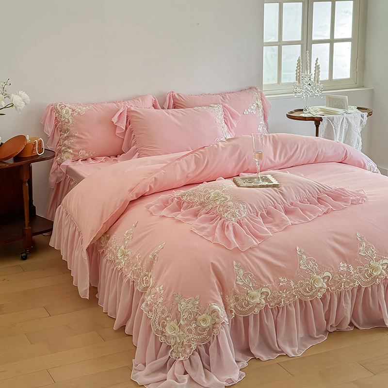 Elegant Lace Rose Embroidery B – обзор и цена Embroidery Quilt Cover