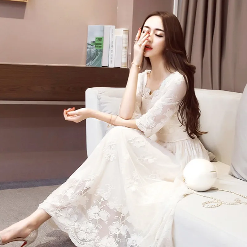 Elegant Women's Long Sleeve Dr – обзор и цена Embroidery Online Designs