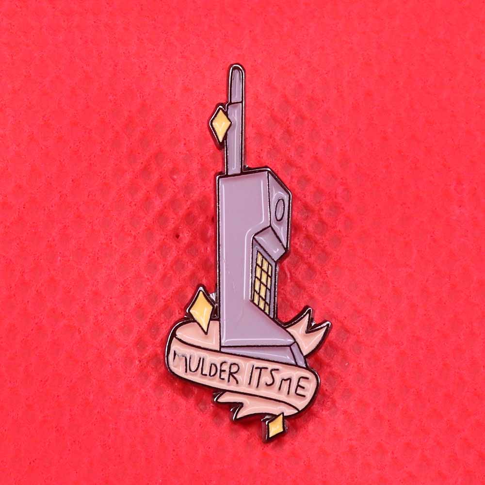 Mulder it's me enamel pin vint – обзор и цена Embroidery Initials