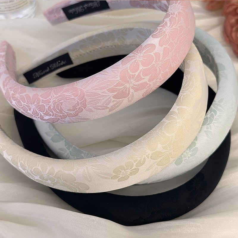 Fashion Women Embroidery Rose  – обзор и цена Embroidery Roses